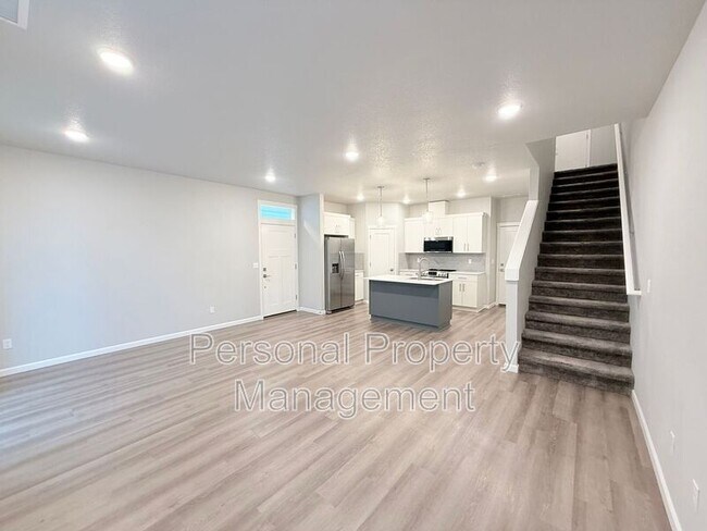 Building Photo - 16332 NE 21st St