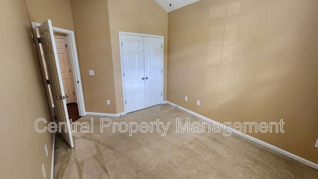 Building Photo - 824 Willet Ct