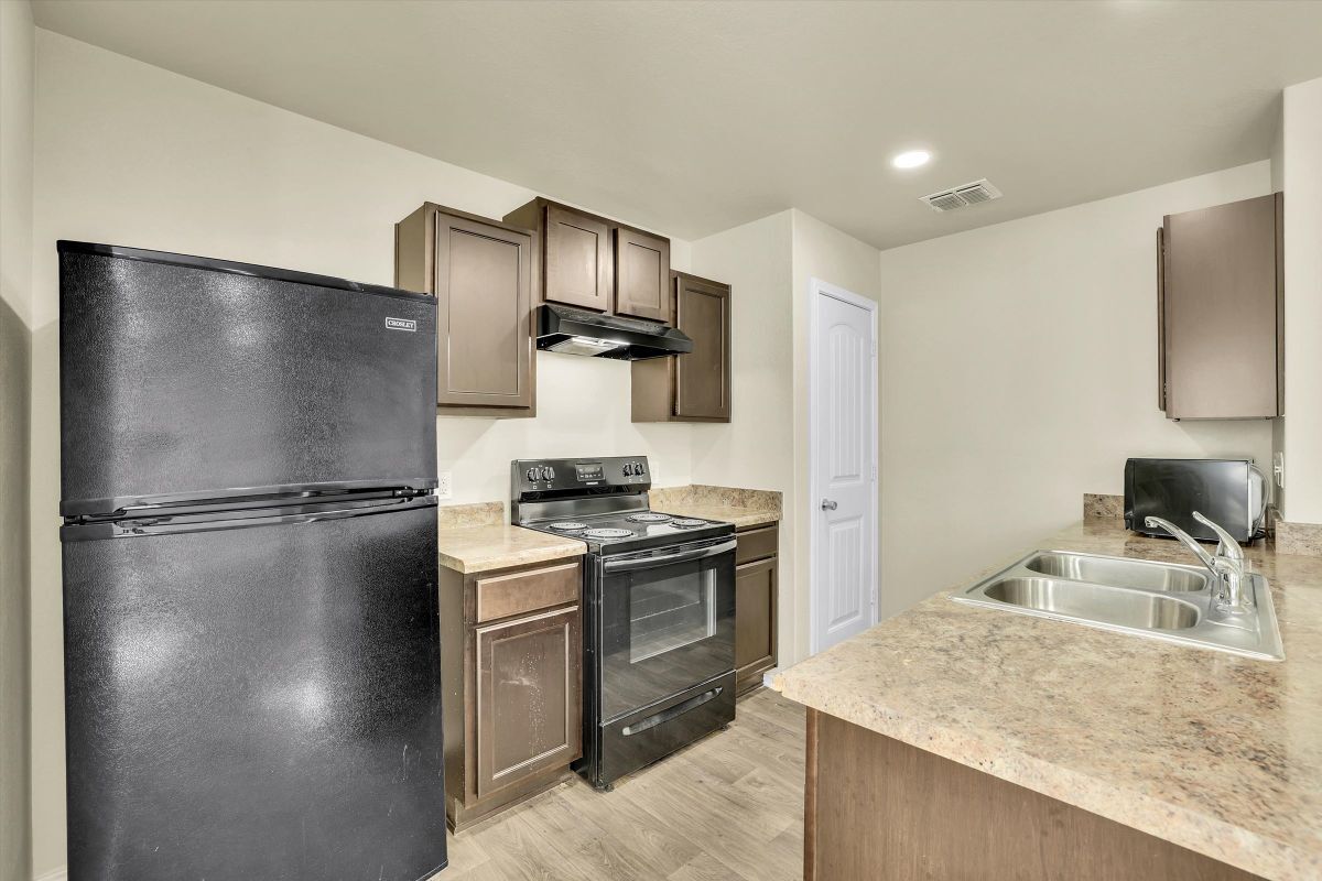 Building Photo - 7639 Hercules Point