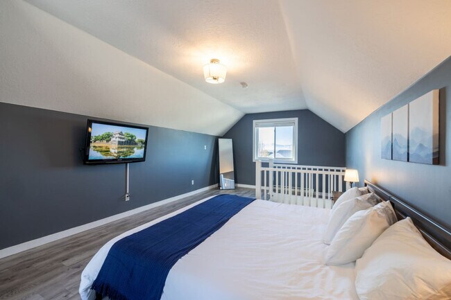 Building Photo - 13043 Mountain Crest Cir
