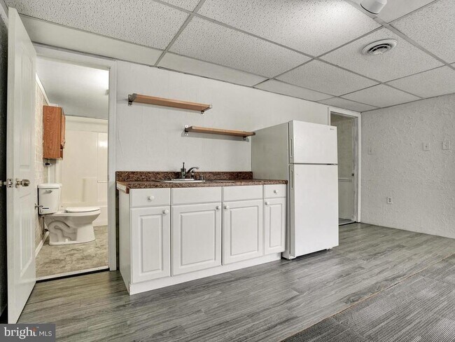 Building Photo - 94 Blueridge Ct