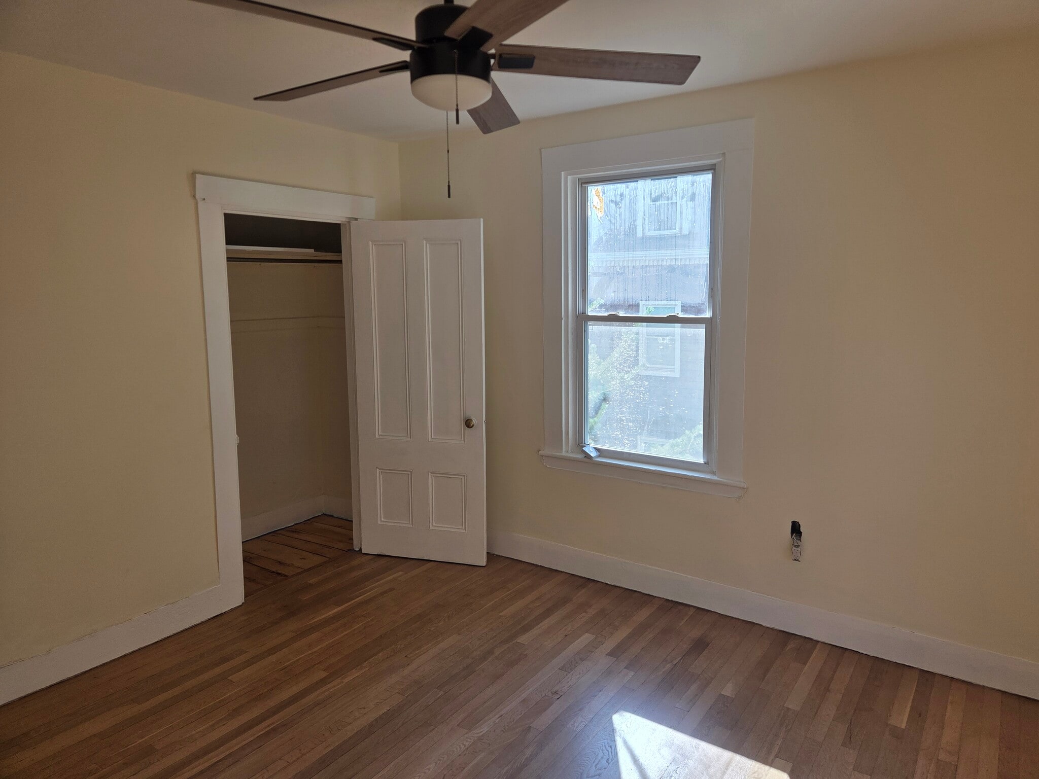 Building Photo - 20 Chilcott Pl