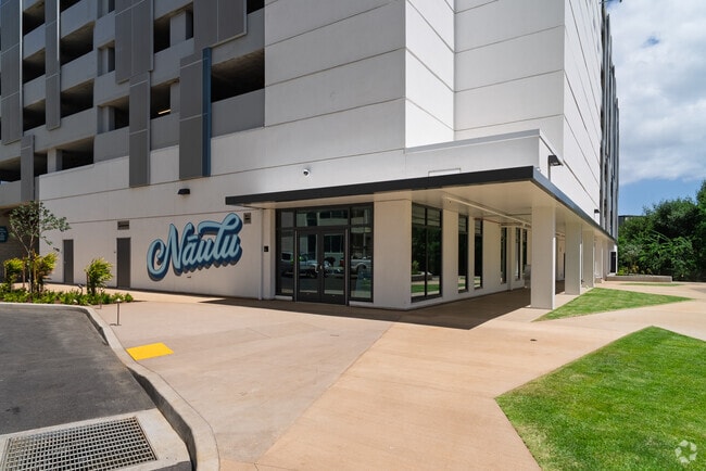 Building Photo - Naulu