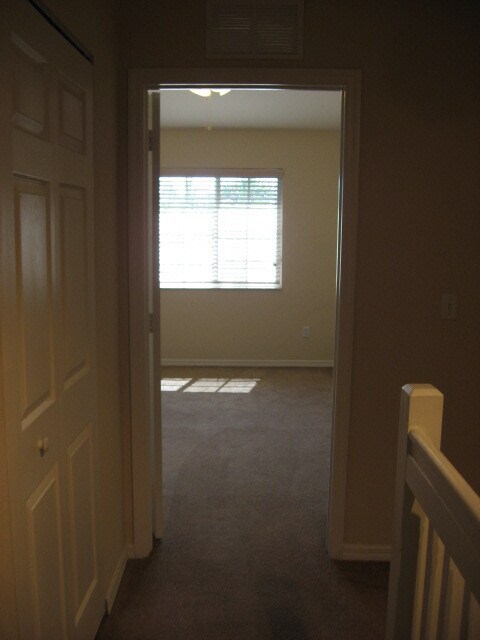 Building Photo - Cypress Landing 8205