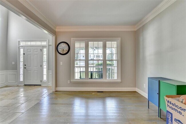Building Photo - 355 Gaines Oak Way