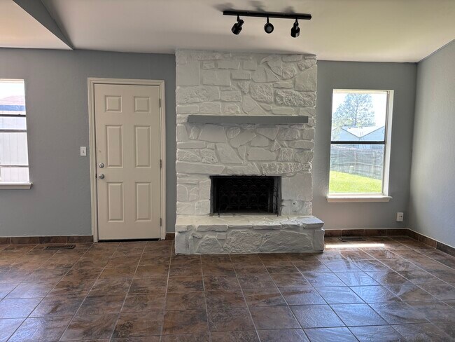 Building Photo - 36th street property