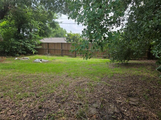 Building Photo - 3926 Florinda St