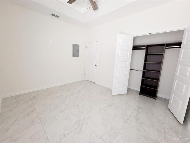 Building Photo - 1809 Cari Nicole Ave