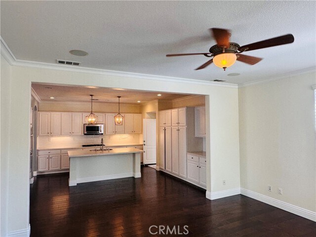Building Photo - 56 Bedstraw Loop