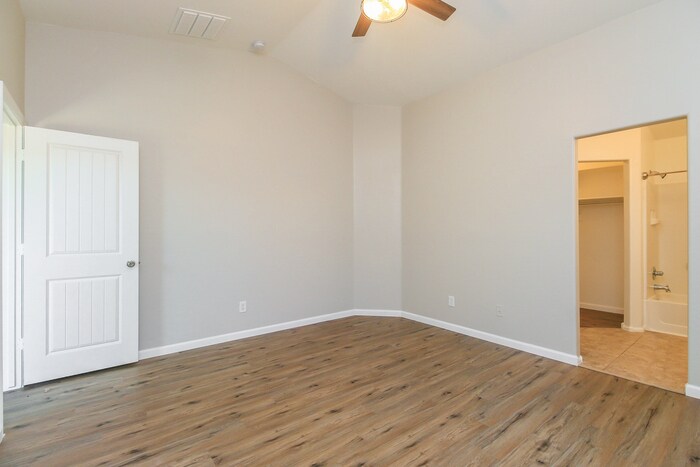 Building Photo - 3982 E Hematite Ln