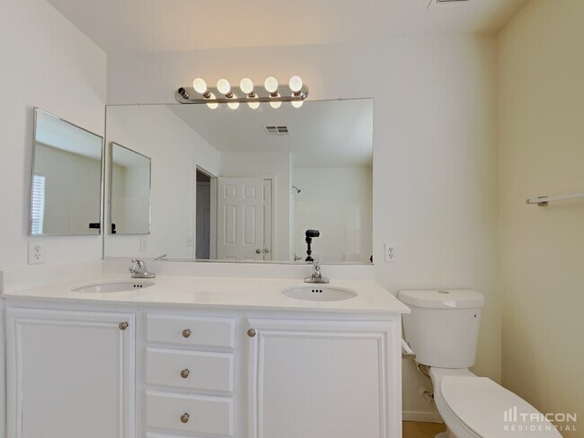 Building Photo - 6430 Eldorado Pines Ave