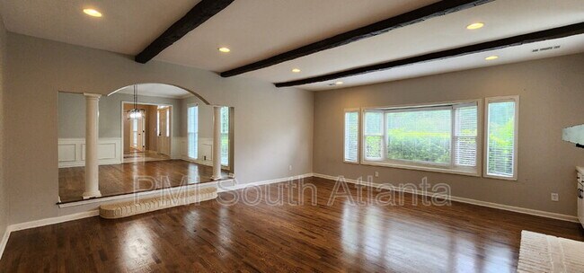 Building Photo - 40 Pheasant Dr SE