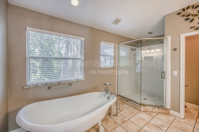 Building Photo - 808 Shine Ave