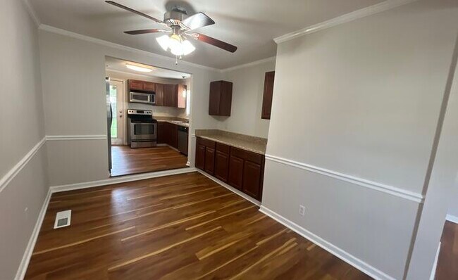 Building Photo - Beautiful 3 Bed & 2 Bath Home in Chattanoo...