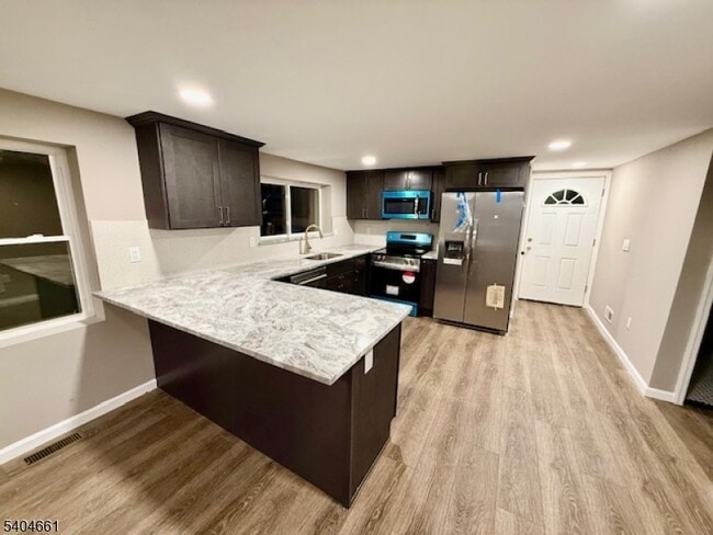 Building Photo - 264 Girard Ave