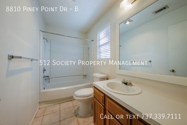 Building Photo - 8810 Piney Point Dr