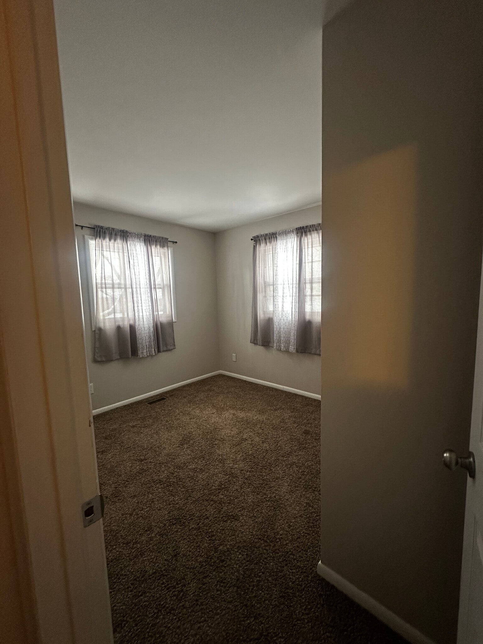 Building Photo - 8217 Park State Dr