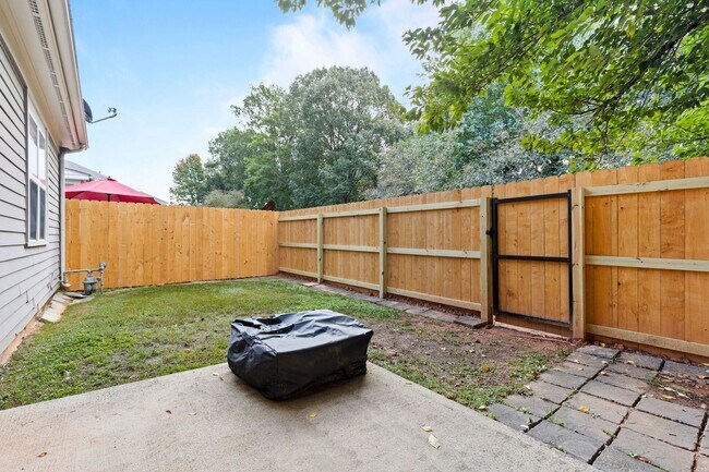 Building Photo - Move-In Ready 3-Bed Home in Villages at Ha...