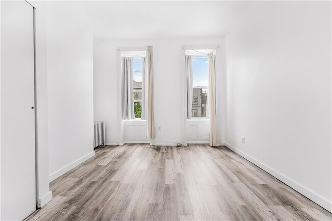 Building Photo - 32 Arion Pl