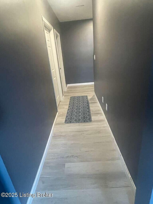 Building Photo - 114 Belden Trl