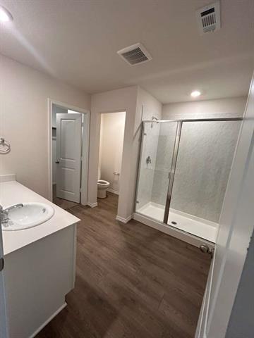 Building Photo - 521 Regiment Rd