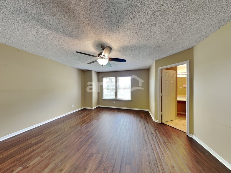 Building Photo - 14444 Orange Blossom Trl