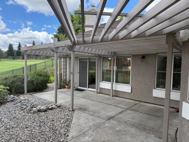 Building Photo - Gated Unique Remodeled 3 Bedroom w/ Golf Course Views in Rancho Solano