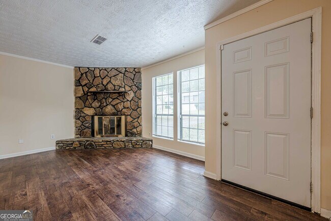 Building Photo - 3256 Brisbane Way