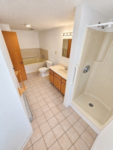 Building Photo - 54 Voyagers Ln