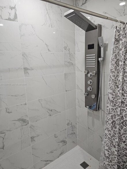 Building Photo - 6140 SW 156th Ct