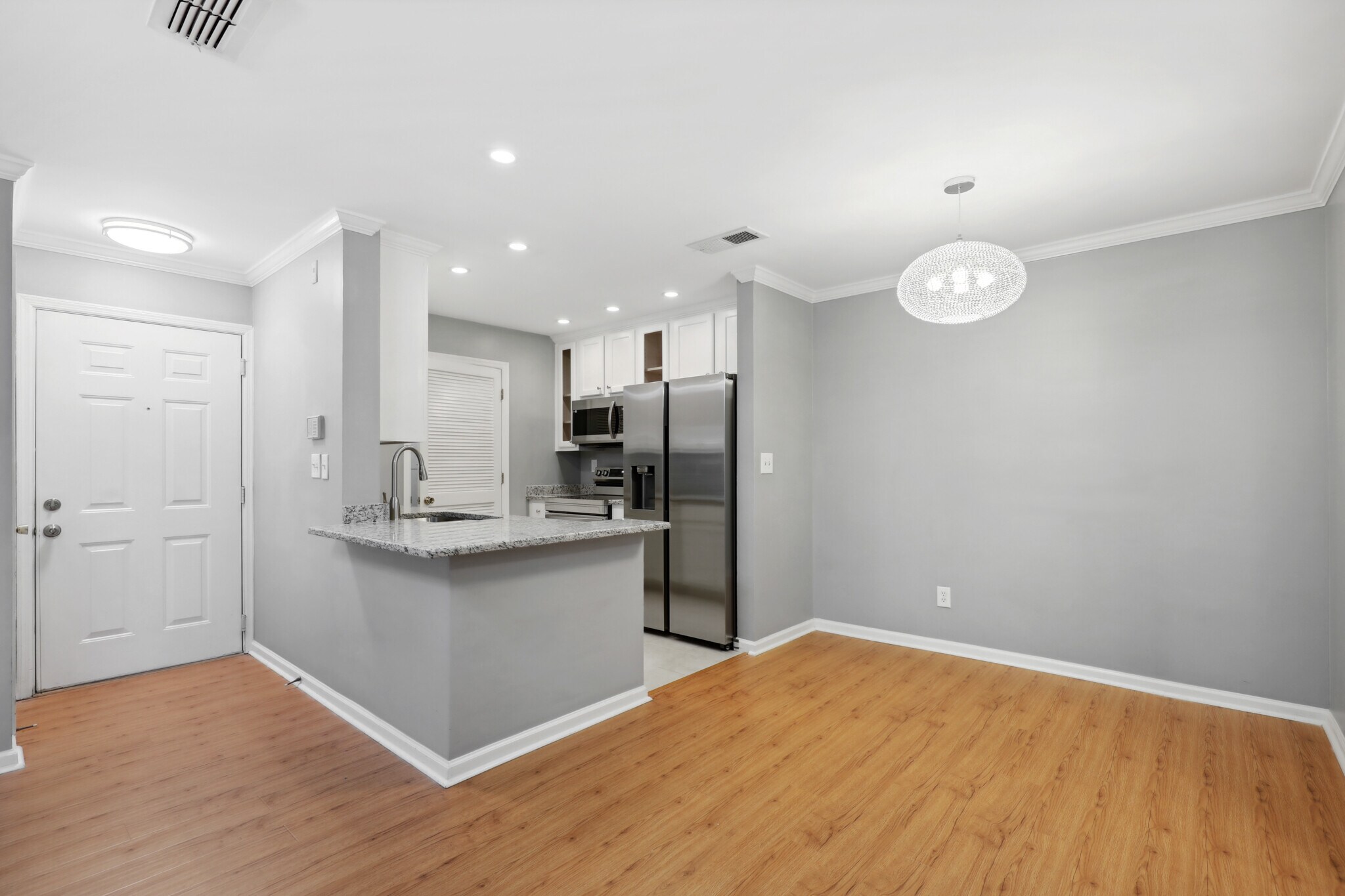 Kitchen And Dining - 514 Granville Ct