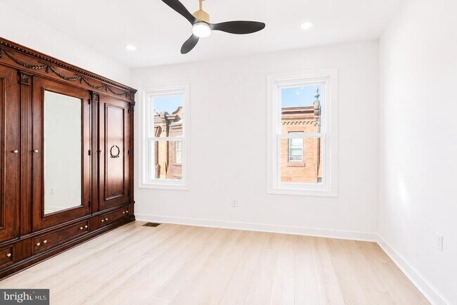 Building Photo - 1519 N Dover St