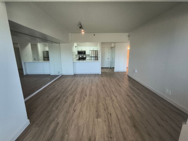 Building Photo - Newly Renovated Spacious 1BD/1 BA Property Available for Rent!!!
