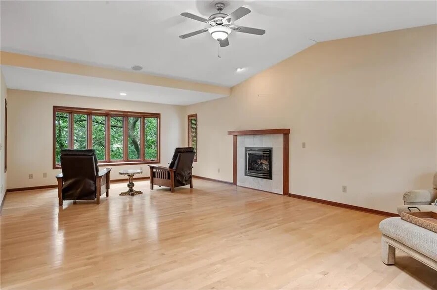 Building Photo - 957 Pine View Ct