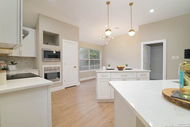 Building Photo - 2155 N Ranch Estates Blvd