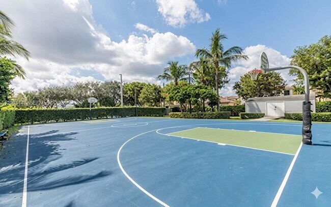 Building Photo - 10730 NW 66th St