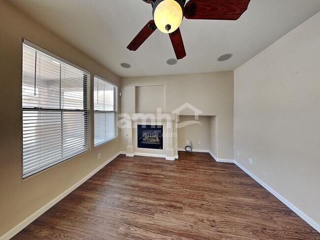 Building Photo - 2190 N 135th Dr