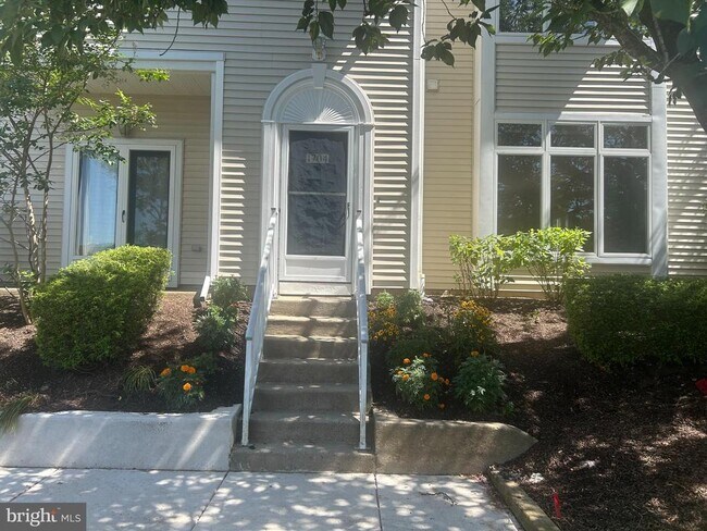 Building Photo - 1704 Naomi's Ct