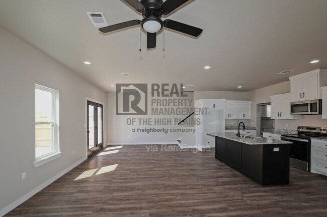 Building Photo - 4720 Clive Ave