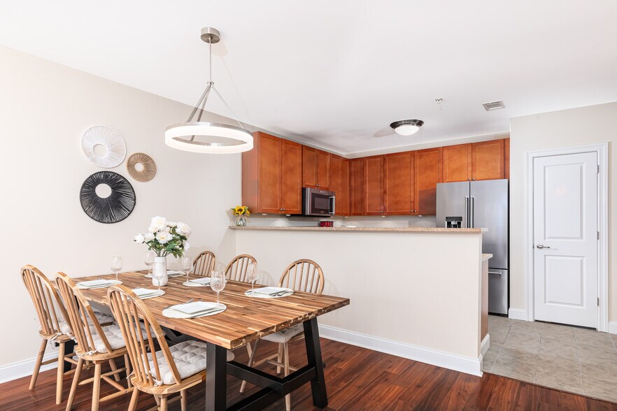 Building Photo - 4 Harvest Dr