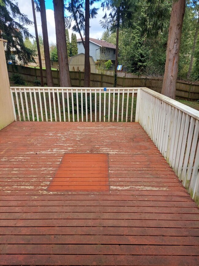 Building Photo - 50-54 NW Lopez Ln