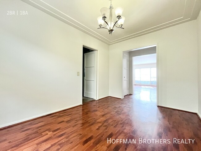 Building Photo - 345 Hayworth Ave