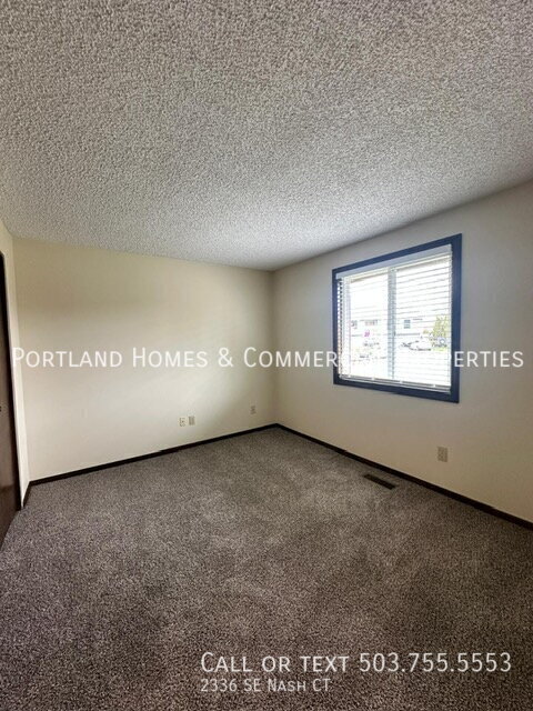 Building Photo - 2336 SE Nash Ct