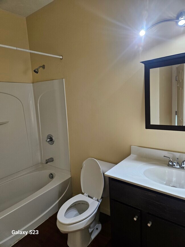 Bathroom - 213 Findlay St