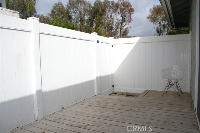 Building Photo - 23768 N Shore Ln