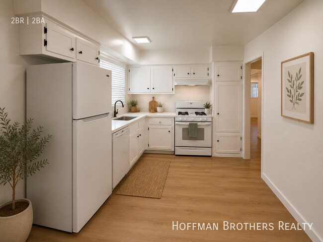 Building Photo - 13129 Oxnard St