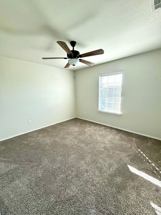 Building Photo - AVAILABLE SOON!