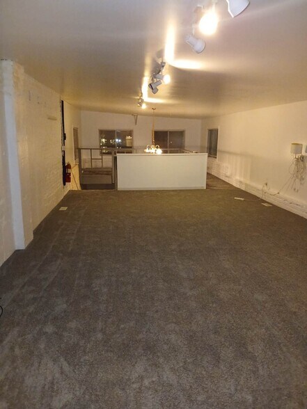 Loft previous tenants had 2 sets bunk beds - 2210 Murray Hill Rd