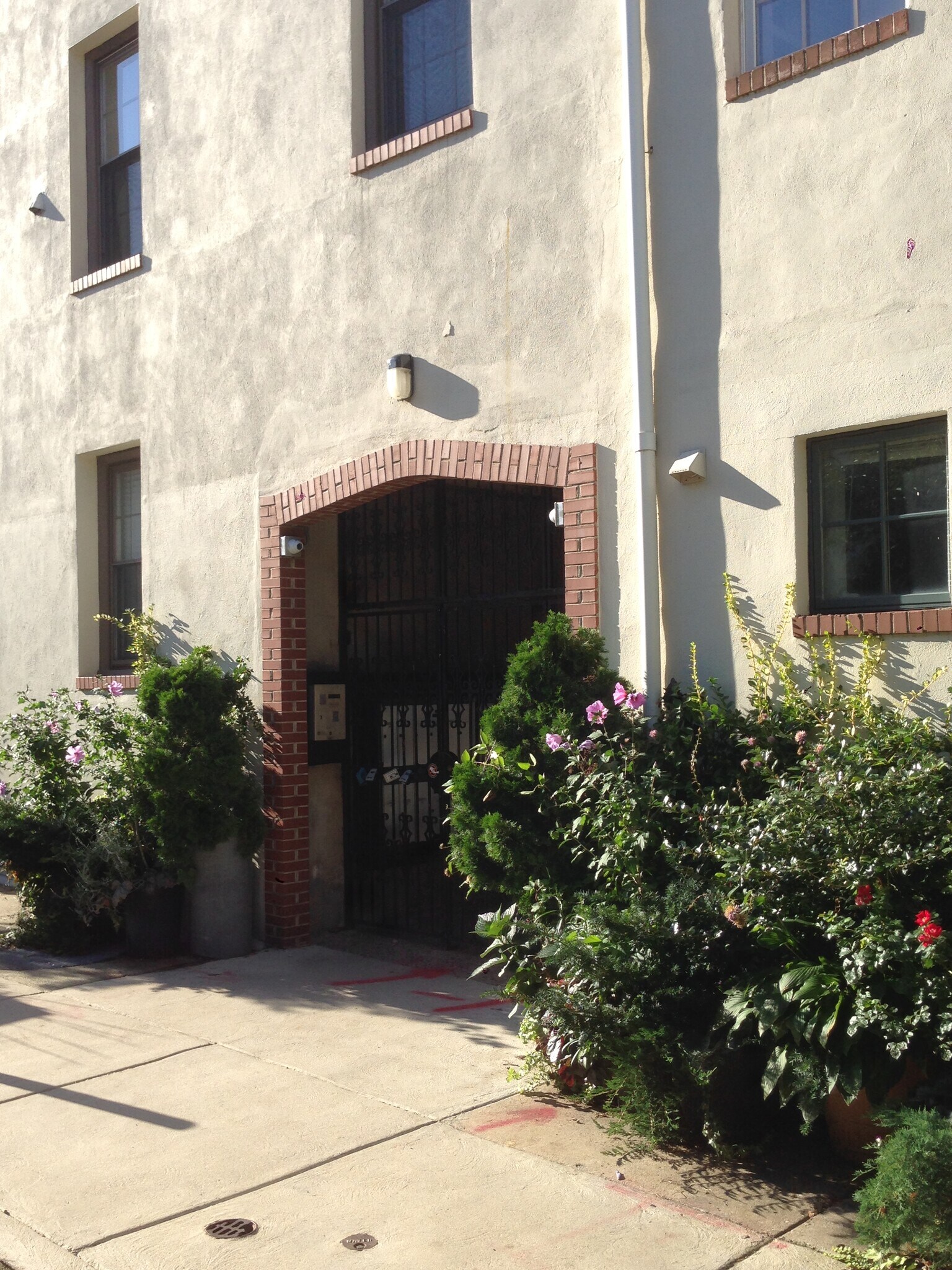 Building Photo - 2300 Naudain St