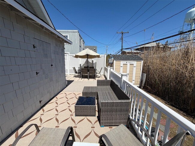 Building Photo - 760 Ocean Breeze Walk